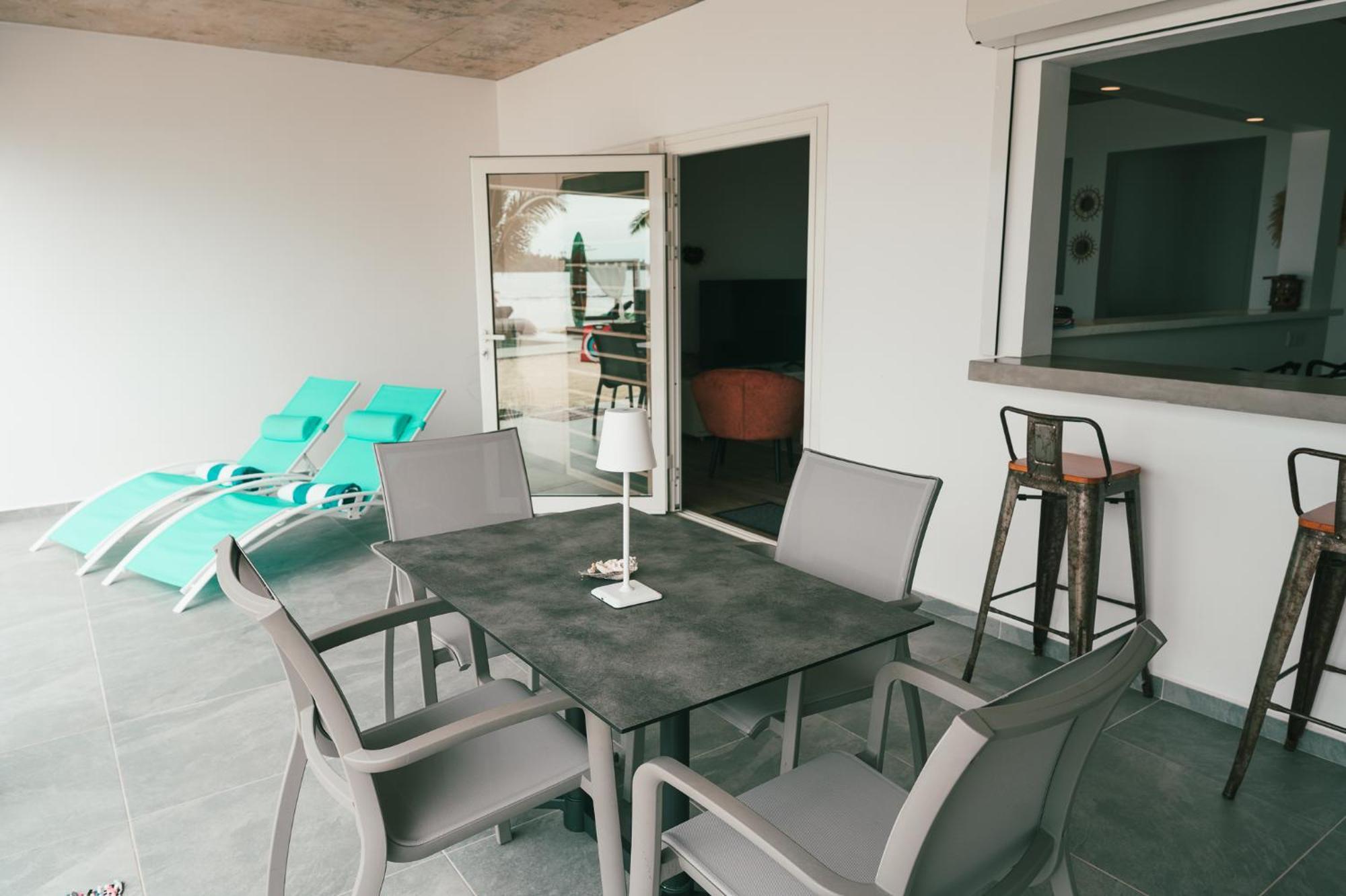 Pension Irivai, Appartement Rava 1 Chambre Bord De Mer أوتوروا المظهر الخارجي الصورة